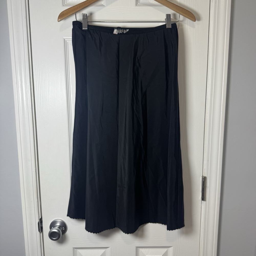 Vintage Lady Lynne Black Half Slip Scalloped 27" Medium M